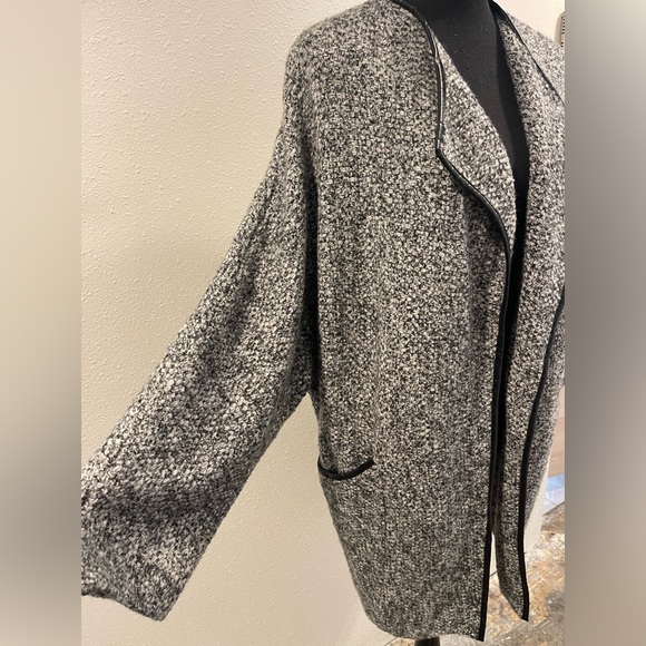 Zara Knit Jacket. Size Large - Picture 3 of 8